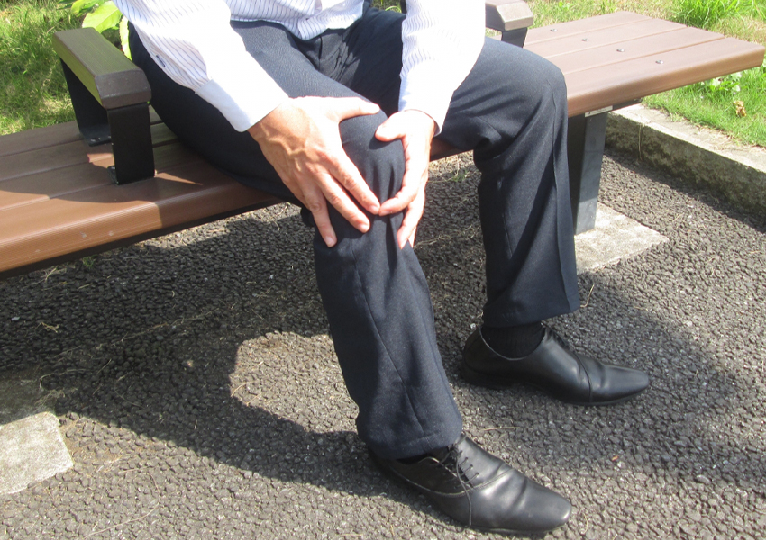 膝の痛みイメージ